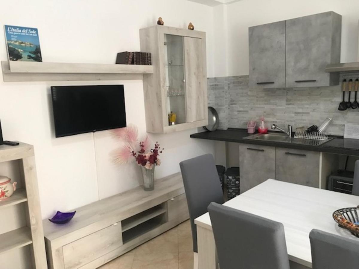 Appartamento 60 Mq A 800 Mt Dalla Spiaggia كاباتشي المظهر الخارجي الصورة